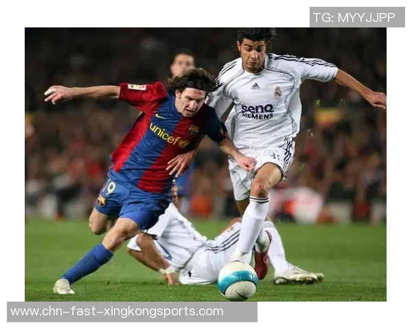 四大新星足球明星崛起引领未来赛场风潮展现无限潜力与激情